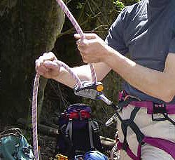 [Körpersicherung mit Grigri: Schritt 1]